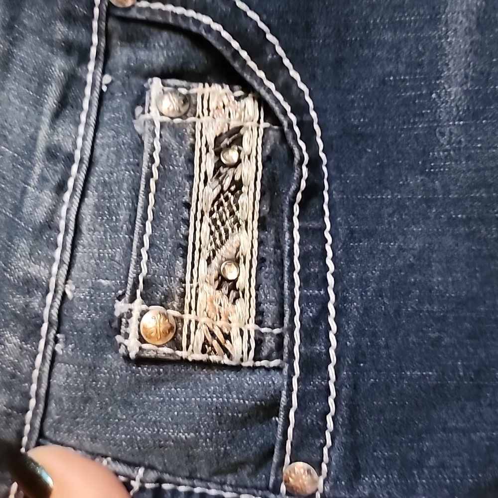 NWOT denim capri's - Picture 2 of 8